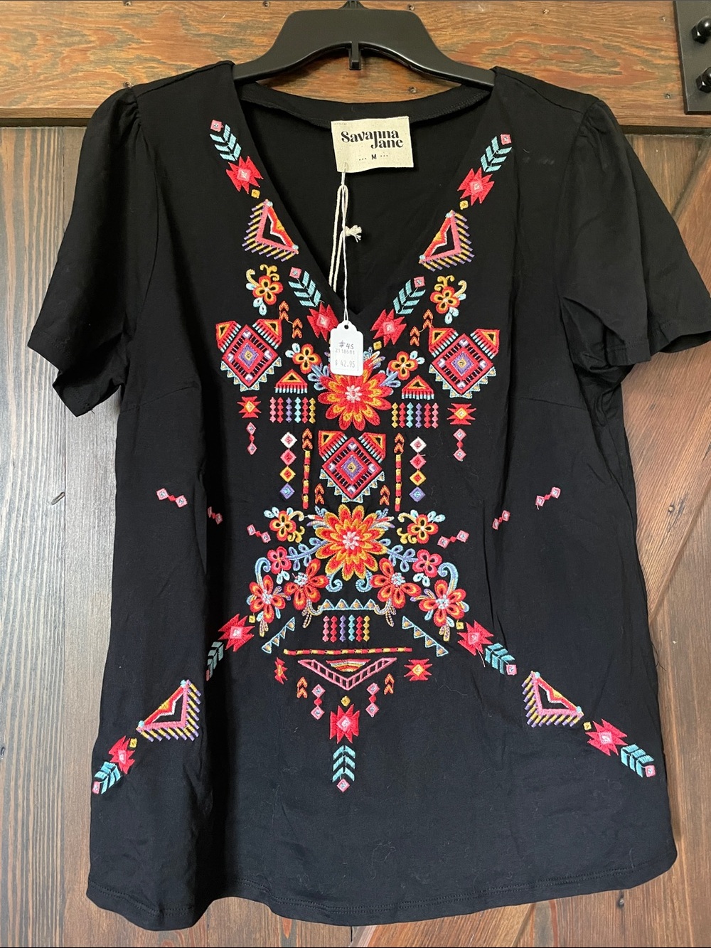 Savanna Jane Black Short-Sleeve Embroidered V-Neck Top